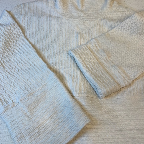 Lululemon Retreat Yourself Pullover - Picture 2 of 7